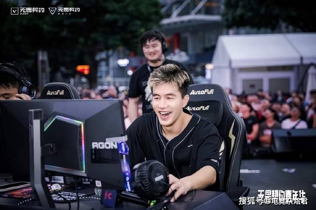 无畏契约重庆嘉年华：电竞与文旅融合的破圈新起点