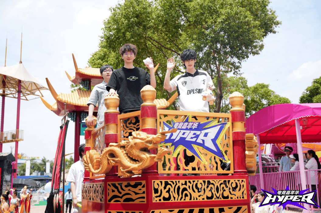 直播战场推陈出新,虎牙进入升维时代