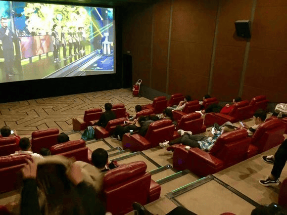 RLG光辉传奇战队官宣落户广州海珠 | 电竞头条